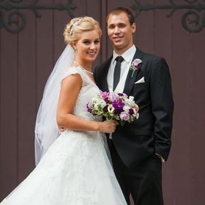 Meet your Posher, Elizabeth